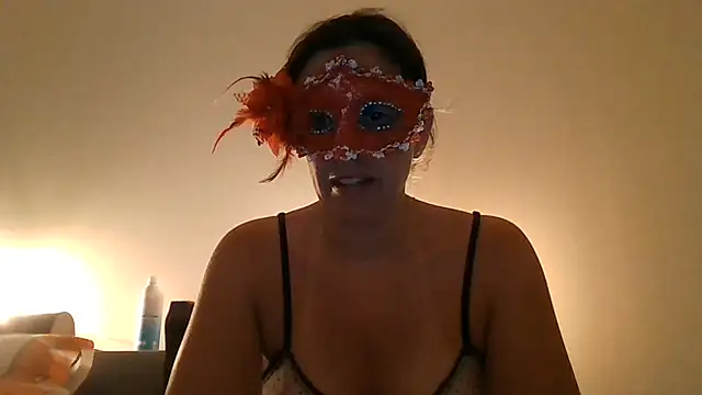 Snapshot of couple-tuga chatting on July 3, 2026, 10:16 pm couple-tuga online show from July 3, 2026, 10:16 pm