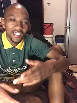 MKbesxxx online show from April 3, 2026, 8:07 pm