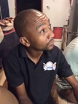 MKbesxxx online show from April 11, 2026, 9:30 pm