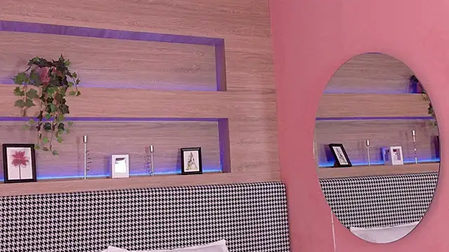 Snapshot of NickyBelmonth chatting on January 20, 2025, 11:56 am NickyBelmonth online show from January 20, 2025, 11:56 am