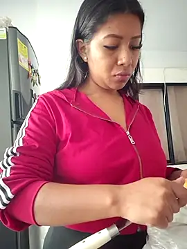 PaulaOrtiz 1 online show from October 11, 2025, 4:16 pm