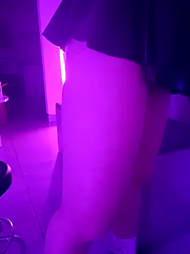 Snapshot of feng-a chatting on January 21, 2025, 3:32 pm feng-a online show from January 21, 2025, 3:32 pm