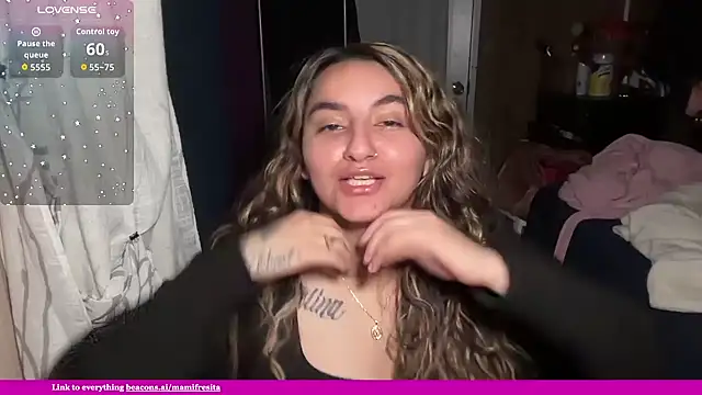 Snapshot of mamifresita chatting on February 2, 2026, 4:22 am mamifresita online show from February 2, 2026, 4:22 am