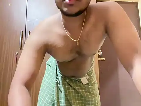 sakiee111 online show from May 26, 2026, 5:53 pm