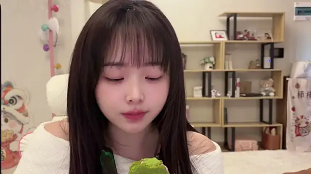 Chenjing0 online show from January 17, 2026, 4:28 am