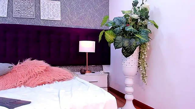 LiaCathaleya online show from March 15, 2025, 12:15 am