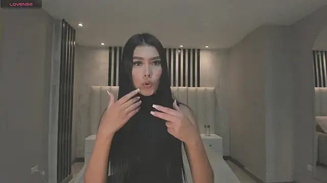 Snapshot of NiaSalvatore chatting on February 26, 2025, 8:22 pm NiaSalvatore online show from February 26, 2025, 8:22 pm