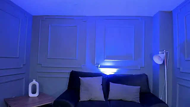 Snapshot of NiaSalvatore chatting on March 21, 2025, 7:24 pm NiaSalvatore online show from March 21, 2025, 7:24 pm