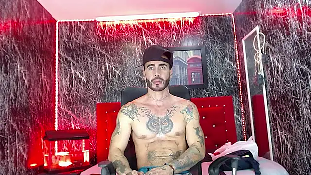 Snapshot of Lancelot_Benwick chatting on February 1, 2025, 8:58 pm Lancelot Benwick online show from February 1, 2025, 8:58 pm