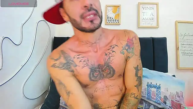 Snapshot of Lancelot_Benwick chatting on October 15, 2025, 9:15 pm Lancelot Benwick online show from October 15, 2025, 9:15 pm