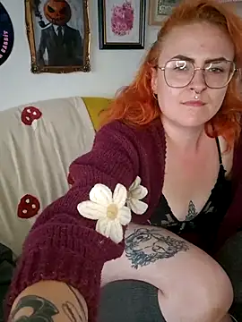 Snapshot of inky_ginge chatting on August 4, 2026, 6:10 pm inky ginge online show from August 4, 2026, 6:10 pm