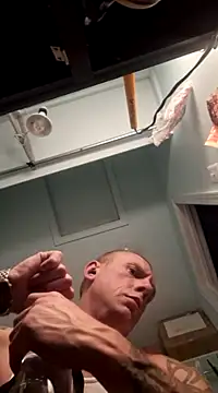 Snapshot of SoooV3ryKinky chatting on February 6, 2025, 9:22 am SoooV3ryKinky online show from February 6, 2025, 9:22 am