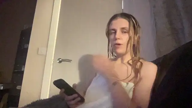 Snapshot of dixie_leigh chatting on March 1, 2026, 8:33 pm dixie leigh online show from March 1, 2026, 8:33 pm