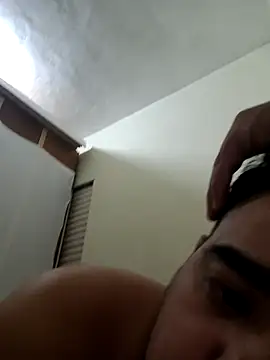 Snapshot of manterei2 chatting on March 21, 2025, 3:44 am manterei2 online show from March 21, 2025, 3:44 am