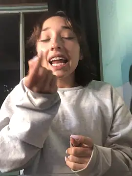 Snapshot of NickiYoung chatting on January 10, 2025, 9:02 am NickiYoung online show from January 10, 2025, 9:02 am