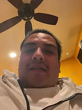 Snapshot of LA_cloudzzpnp chatting on January 12, 2025, 8:46 am LA cloudzzpnp online show from January 12, 2025, 8:46 am