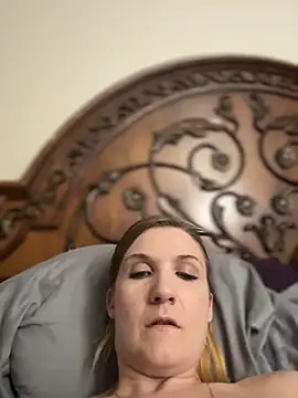 Snapshot of Kitty_DaCocks chatting on February 12, 2026, 12:27 am Kitty DaCocks online show from February 12, 2026, 12:27 am