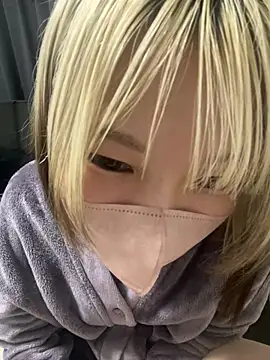 Snapshot of Hikaru-chan chatting on January 31, 2025, 10:10 pm Hikaru-chan online show from January 31, 2025, 10:10 pm