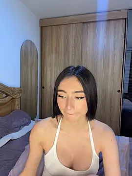 Maddy Jones online show from June 21, 2026, 2:36 am