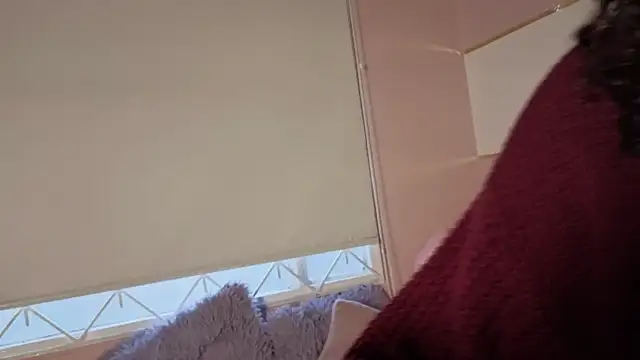 Charlotte  Miller online show from October 8, 2025, 11:30 am