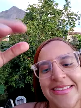 Snapshot of AliceRuivinha2 chatting on February 1, 2026, 9:35 pm AliceRuivinha2 online show from February 1, 2026, 9:35 pm