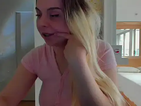 HappyIva online show from January 21, 2025, 11:02 pm