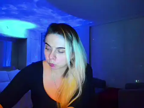 HappyIva online show from February 4, 2025, 12:22 pm