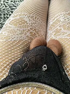 Snapshot of k4ty-X chatting on January 4, 2025, 5:37 pm k4ty-X online show from January 4, 2025, 5:37 pm