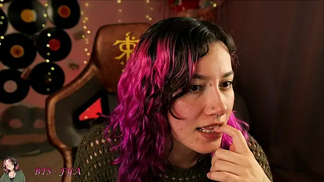  zephyr  online show from April 14, 2026, 8:26 pm