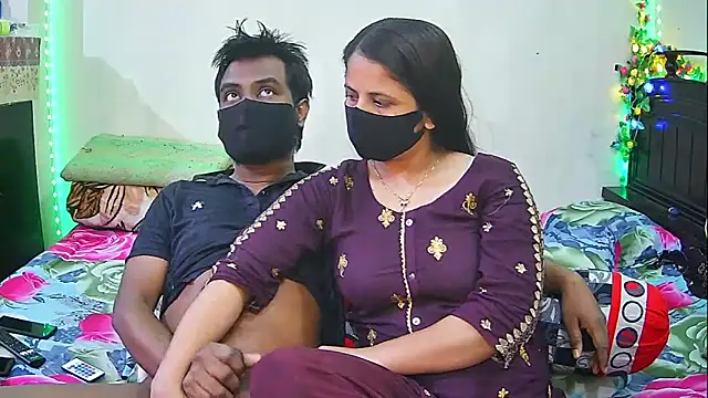 Snapshot of Hot_Nila chatting on February 25, 2026, 3:27 am Hot Nila online show from February 25, 2026, 3:27 am