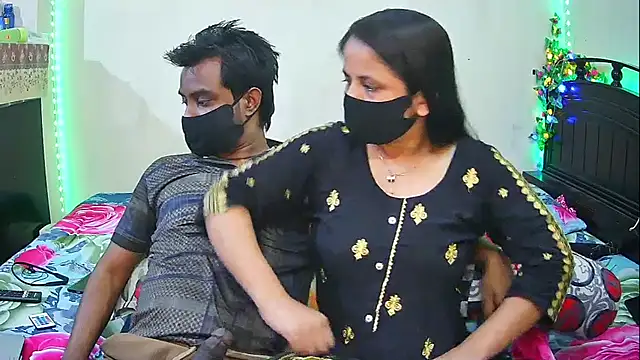 Snapshot of Hot_Nila chatting on February 27, 2026, 4:40 pm Hot Nila online show from February 27, 2026, 4:40 pm