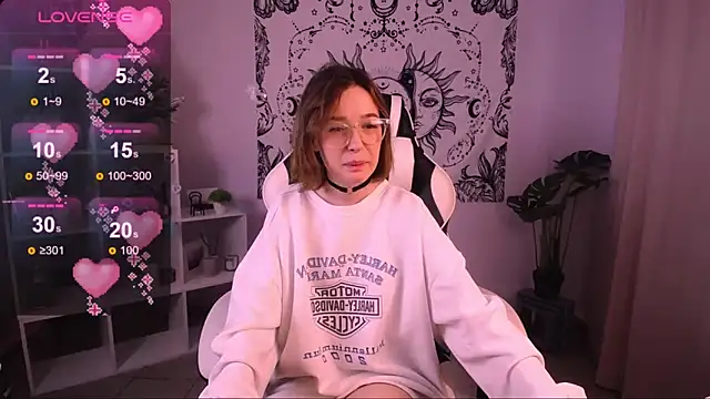 Snapshot of MiniSofy chatting on January 6, 2025, 1:19 pm MiniSofy online show from January 6, 2025, 1:19 pm