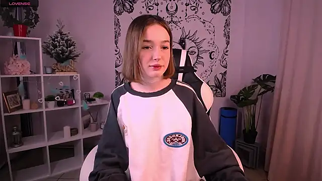 Snapshot of MiniSofy chatting on January 20, 2025, 8:52 am MiniSofy online show from January 20, 2025, 8:52 am