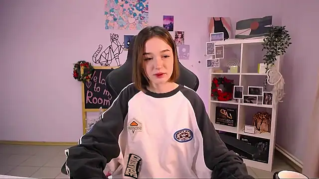 Snapshot of MiniSofy chatting on January 20, 2025, 12:07 pm MiniSofy online show from January 20, 2025, 12:07 pm