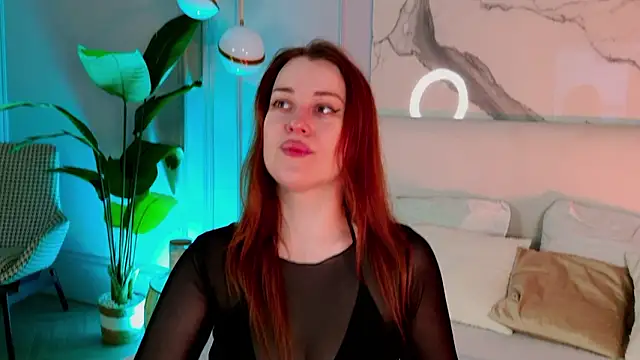 EllieGarson online show from February 4, 2026, 5:08 pm