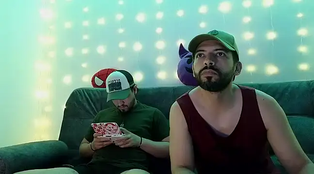 Snapshot of ErickBrant chatting on February 6, 2025, 4:10 am ErickBrant online show from February 6, 2025, 4:10 am