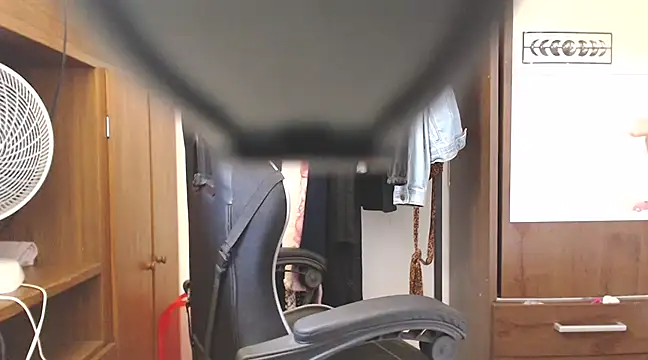 loirascorpio online show from February 19, 2025, 2:12 pm