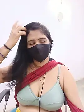 Snapshot of Lucky-Deepthi chatting on May 28, 2026, 1:25 am Lucky-Deepthi online show from May 28, 2026, 1:25 am