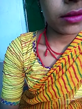 Snapshot of Amaya_Bajwa chatting on February 15, 2025, 10:11 am Amaya Bajwa online show from February 15, 2025, 10:11 am