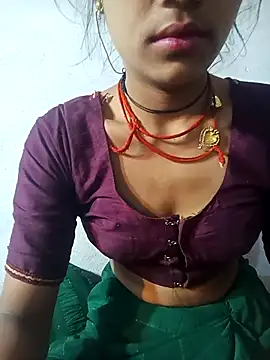 Snapshot of Amaya_Bajwa chatting on March 19, 2025, 10:09 pm Amaya Bajwa online show from March 19, 2025, 10:09 pm