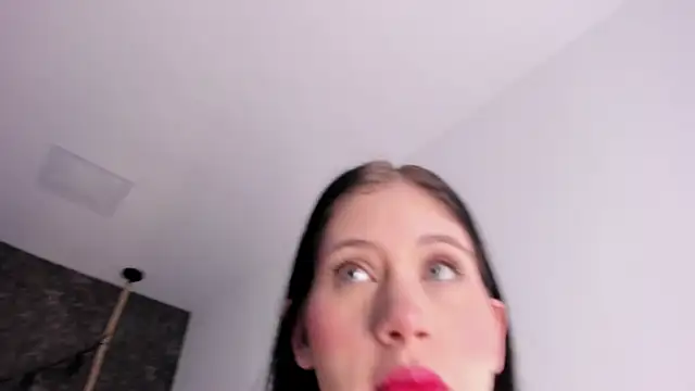 Snapshot of sara__jones_gh chatting on February 19, 2026, 6:59 pm sara jones gh online show from February 19, 2026, 6:59 pm