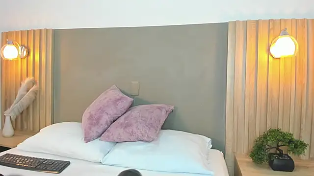 antonella cutie  online show from March 12, 2025, 12:57 pm