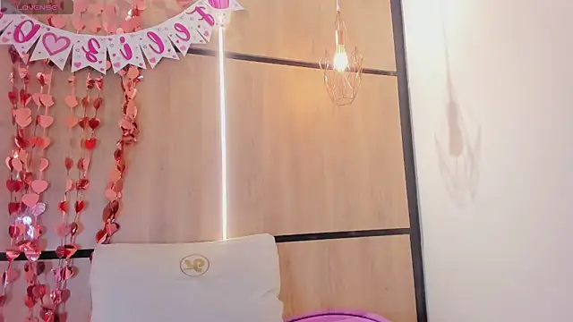 ashlyn parker online show from February 5, 2026, 7:51 pm