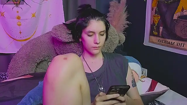 Snapshot of Hyeon_Jin chatting on January 22, 2025, 4:44 am Hyeon Jin online show from January 22, 2025, 4:44 am