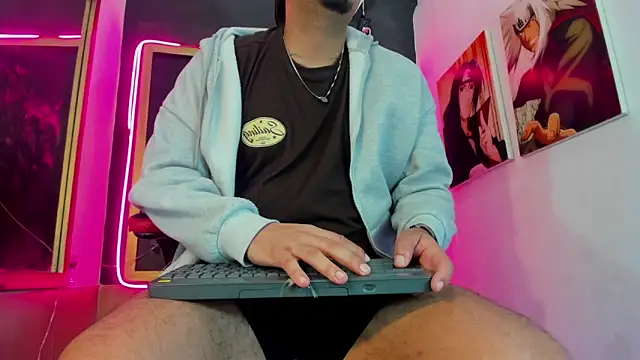EnriquevillaF online show from October 13, 2025, 11:43 am