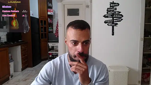 todddantes25 online show from February 28, 2025, 2:53 am