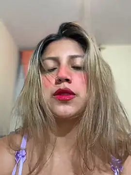 Adrianisx online show from April 2, 2026, 4:21 am