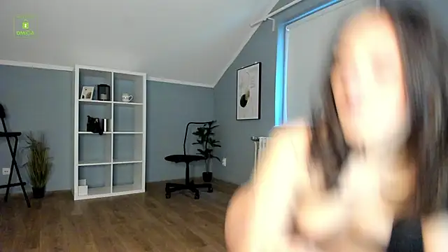 Stephany Richardz online show from March 8, 2026, 6:17 am