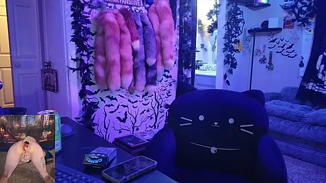 trashbrat online show from February 12, 2026, 1:33 am