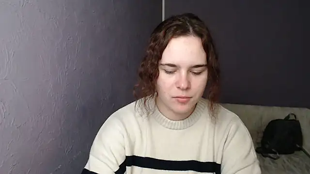 mini girly online show from February 26, 2025, 10:47 am